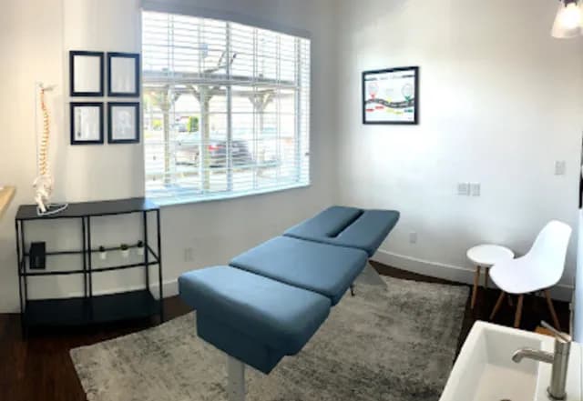 Foundations Family Chiropractic - Chiropractor in Surrey, BC