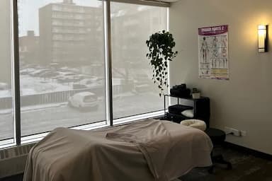 Symmetry BodyMind Wellness - Acupuncture - acupuncture in Calgary