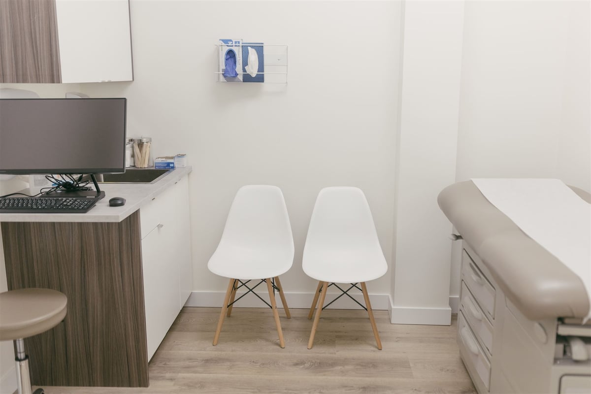 Doctor Clinic Family Practice - Surrey, BC | Walk-in Clinics - Medimap.ca