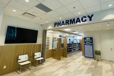 1230 Pharmacy & Travel Clinic - pharmacy in Edmonton