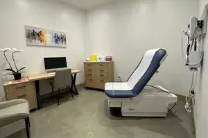 Promis Medical Centre - clinic in Vancouver, BC - image 3