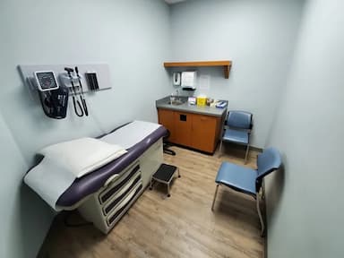 UC Medical Clinic - clinic in Edmonton