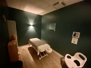 Forward Physiotherapy, Chiropractic & Wellness North Edmonton - physiotherapy in Edmonton, AB - image 4