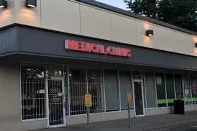 Park & Tilford Medical Treatment Centre - Walk-In Medical Clinic in North Vancouver, BC