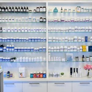 Bronte Wellness Boutique - naturopathy in Oakville, ON - image 3