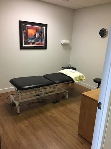 York Physiotherapy Associates - physiotherapy in Richmond Hill