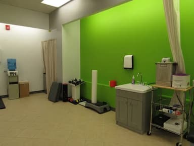 Athletico Sports Physiotherapy - physiotherapy in Kingston