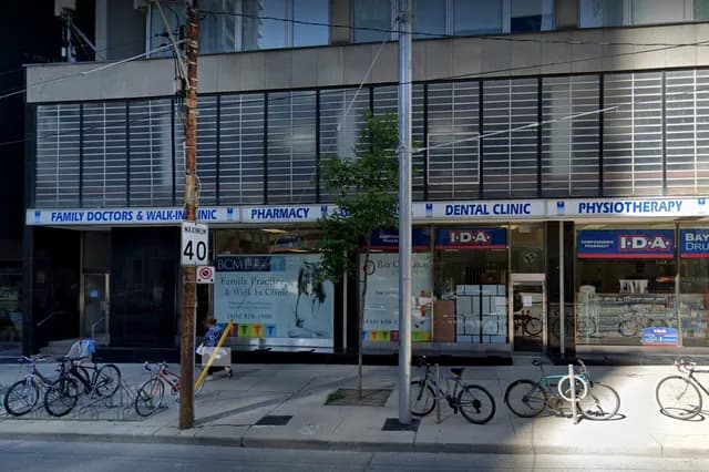Bay College Medical & Lockwood Diagnostic - Walk-In Medical Clinic in Toronto, ON