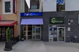 Physiomed Yonge Bloor - Physiotherapy - physiotherapy in Toronto, ON - image 3