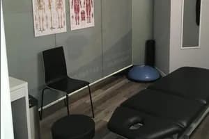 Physio On Queen - Chiropractor - chiropractic in Toronto, ON - image 3