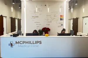 McPhillips Medical Clinic - clinic in Winnipeg, MB - image 4