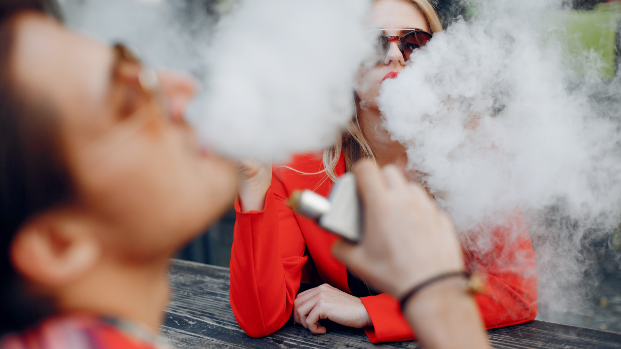 what are the dangers of vaping nicotine